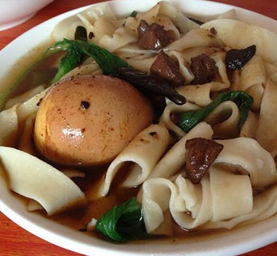 南波万牛肉板面馆