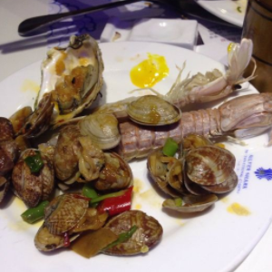 银鲨海鲜百汇自助餐厅厅