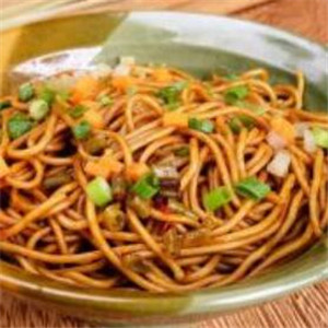 七点十客热干面