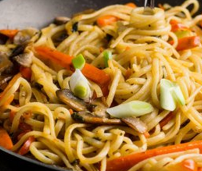 滋溜溜铁锅焖面