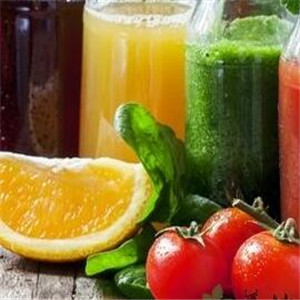 纯鲜榨果汁
