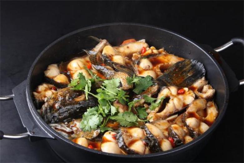 黄老邪焖锅加盟