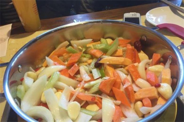 虾兵蟹将焖锅加盟