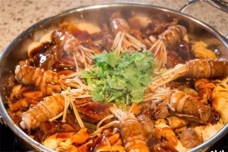 墨鱼仔焖锅加盟