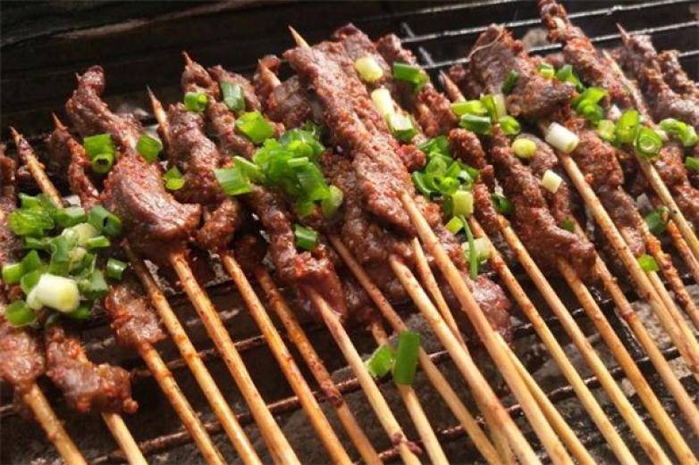 望京神炭烧烤吧加盟