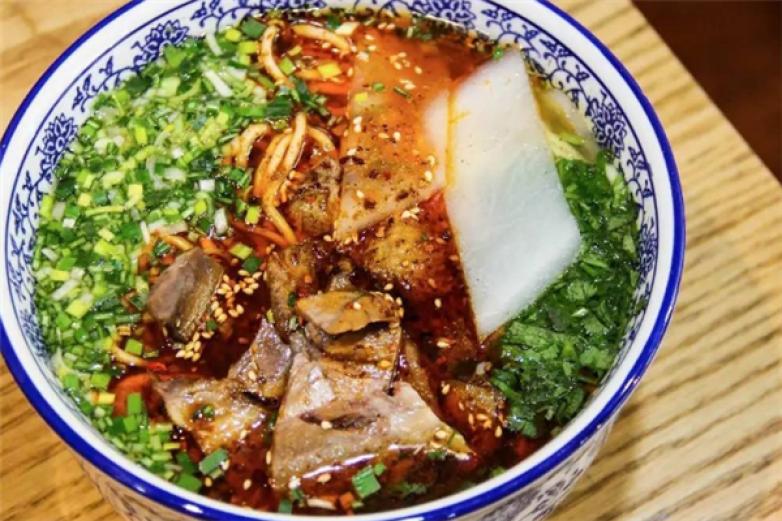 熬骨香牛肉面加盟