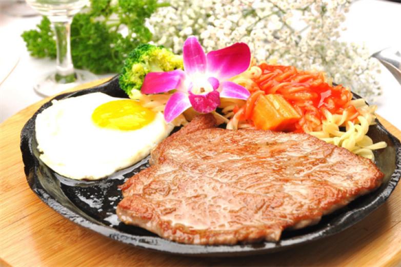 斗牛世家牛排加盟