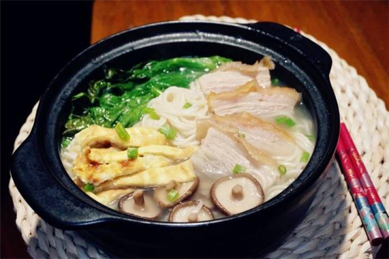 吉之味砂锅面加盟