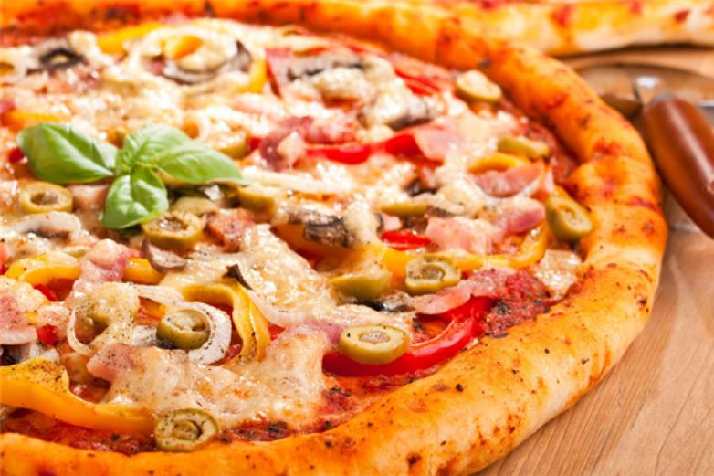 易乐宝披萨加盟