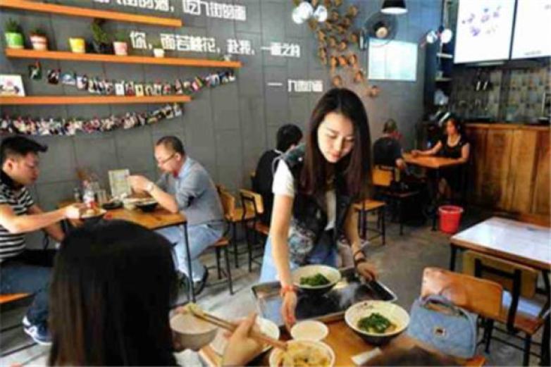 川石轩叉烧面加盟