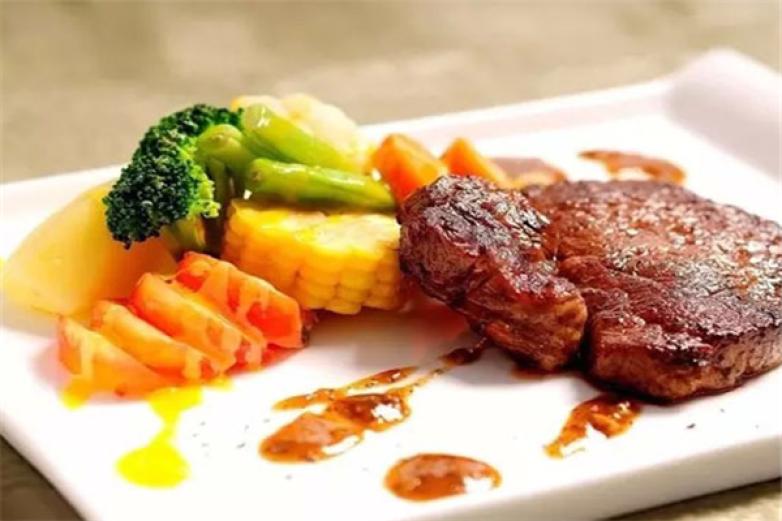 瑞伯克牛排加盟