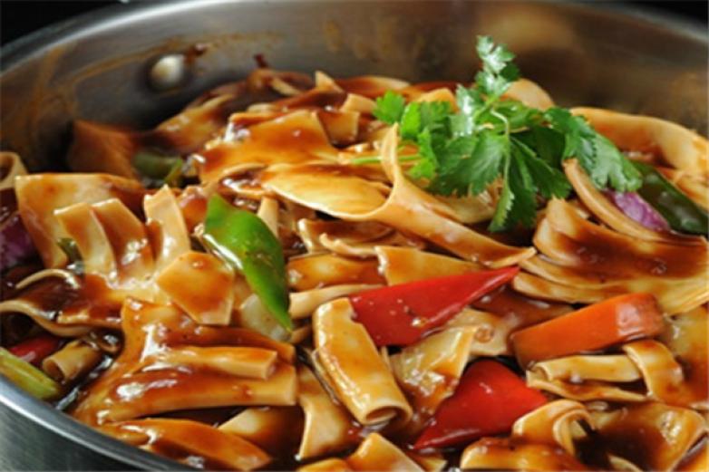 鱻尚煌三汁焖锅加盟