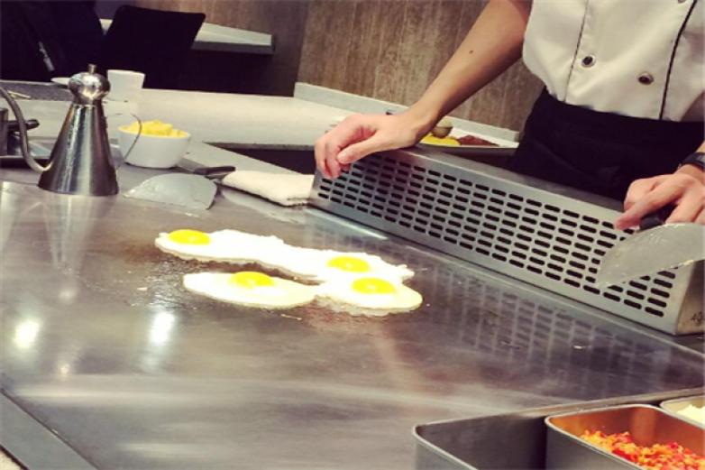 牛泰斯特铁板烧加盟