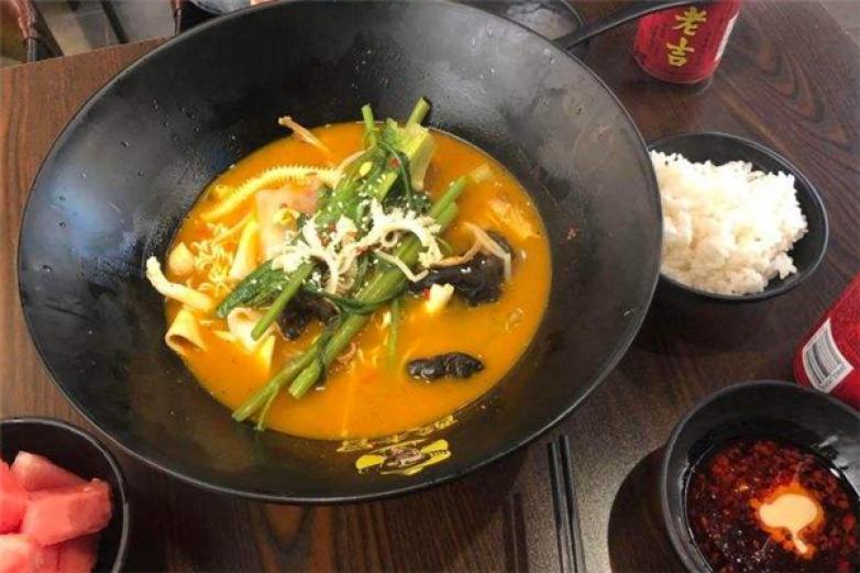 酸老冒冒菜加盟