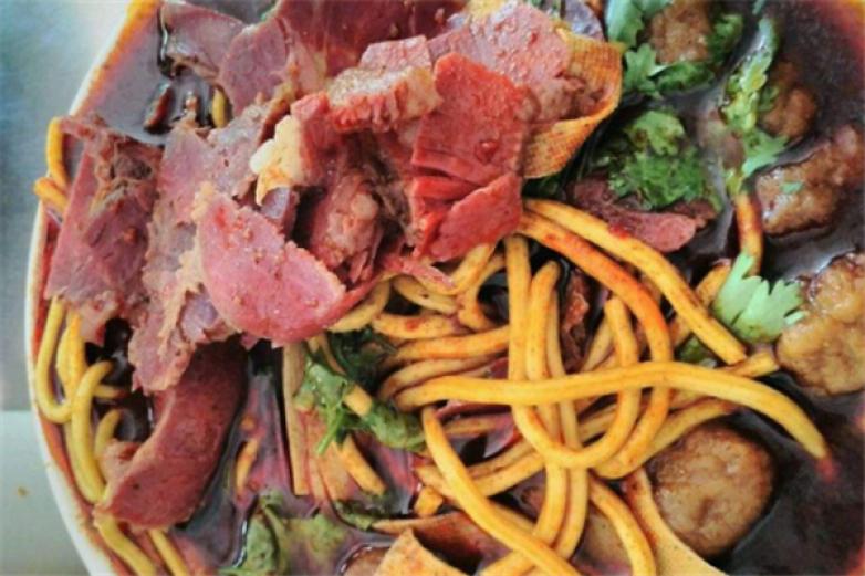 老白家牛肉丸子面加盟