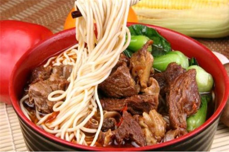 鸿利美国加州牛肉面大王加盟