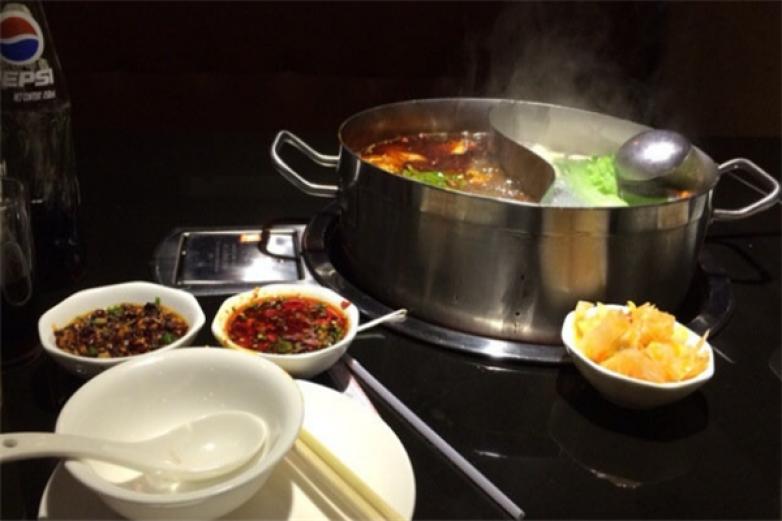 小巴椒火锅加盟