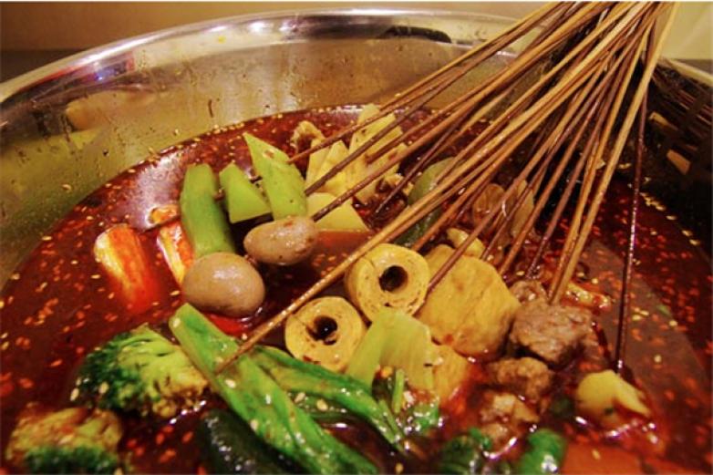 菜麻串串香火锅加盟