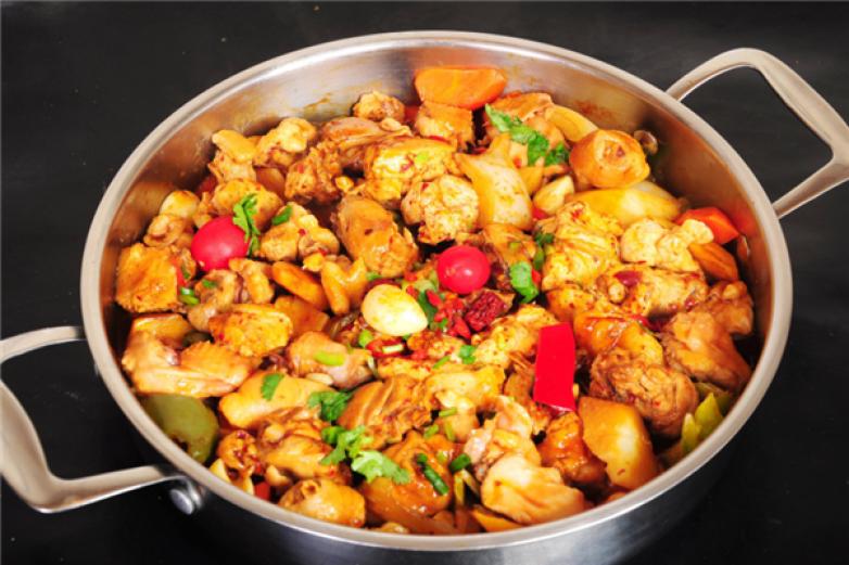 煌尚煌三汁焖锅加盟