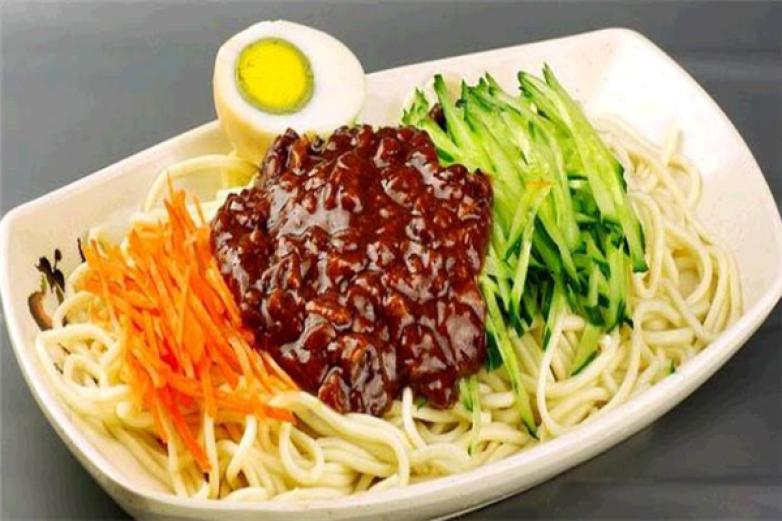 小融炸酱面加盟