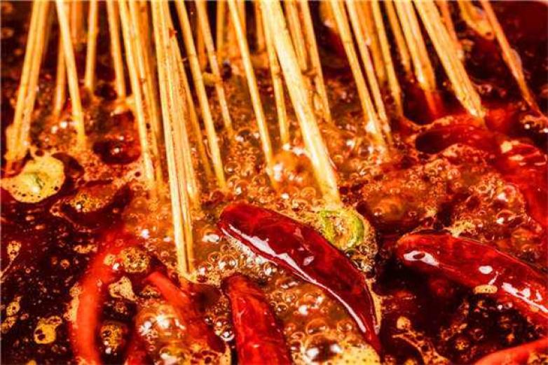 情辣辣火锅加盟