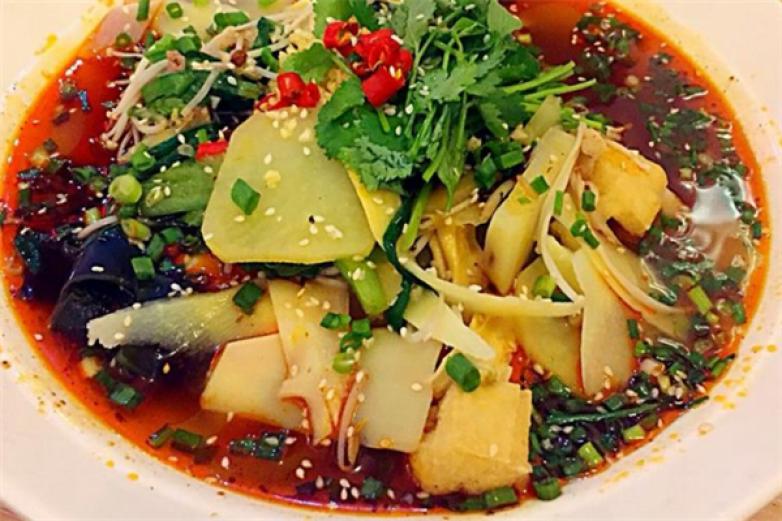 吉外婆冒菜加盟