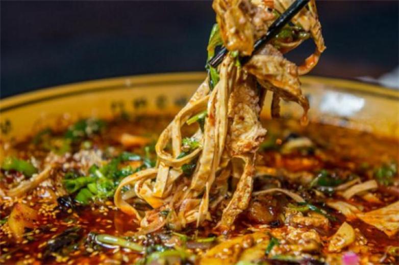 老爹汤锅冒菜加盟