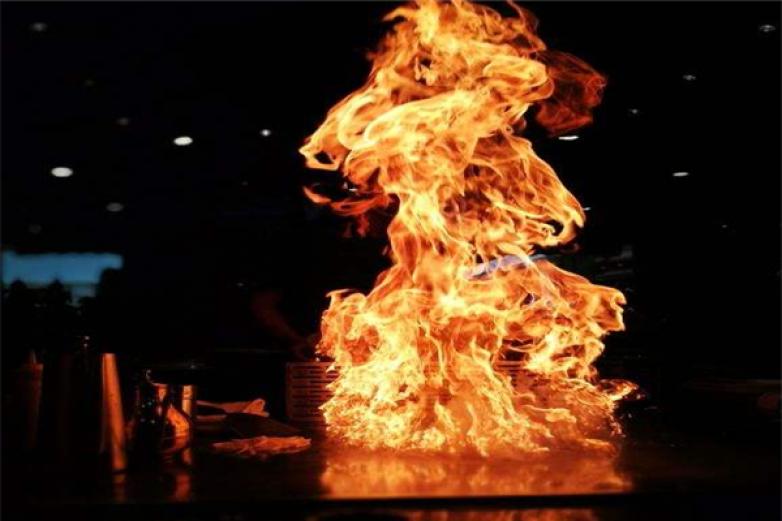 M12铁板餐厅加盟