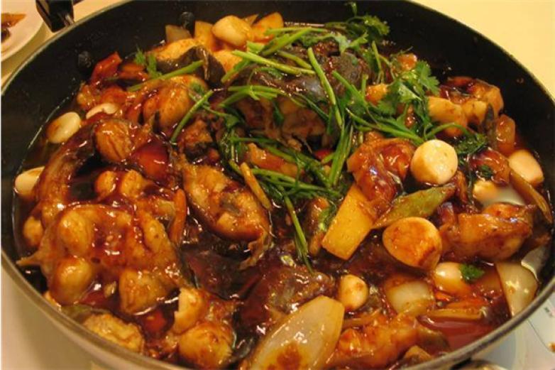 走锅路锅三汁焖锅加盟