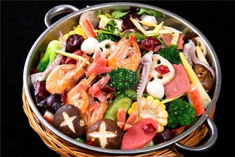 开口福麻辣香锅加盟