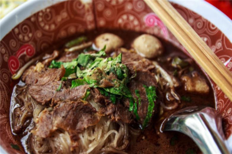 乡吧佬牛肉面加盟