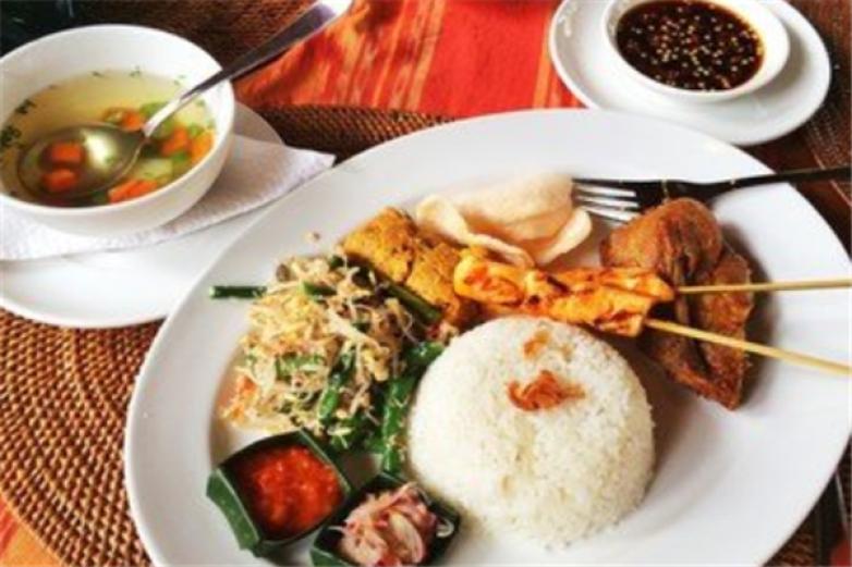 杯子红西餐厅加盟