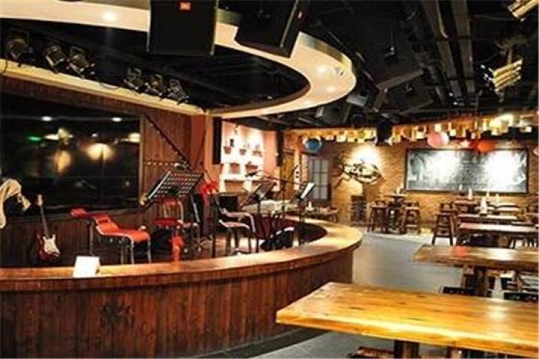 致青春酒吧加盟