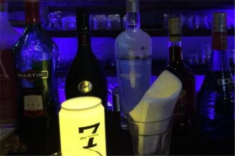 seven酒吧加盟