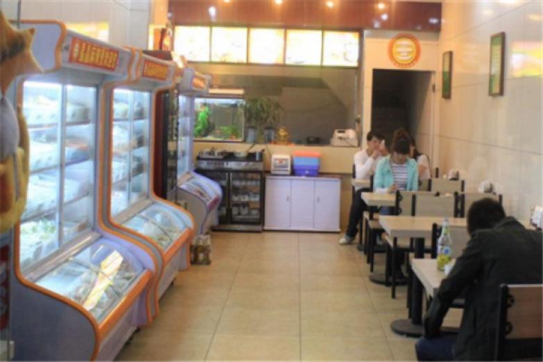 冒菜麻辣烫加盟