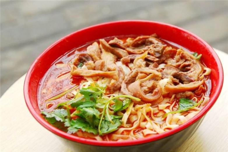 三丫头牛杂面加盟