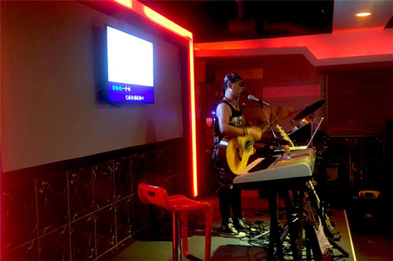 百尔乐酒吧加盟