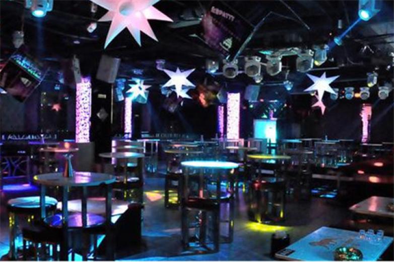 五月花酒吧加盟