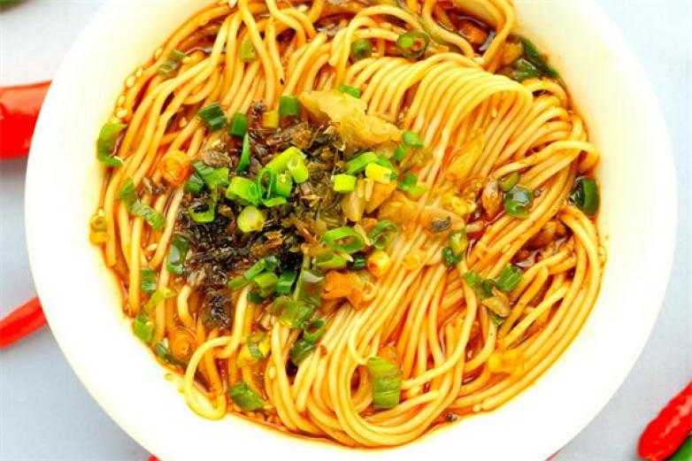 懒扁担重庆小面加盟