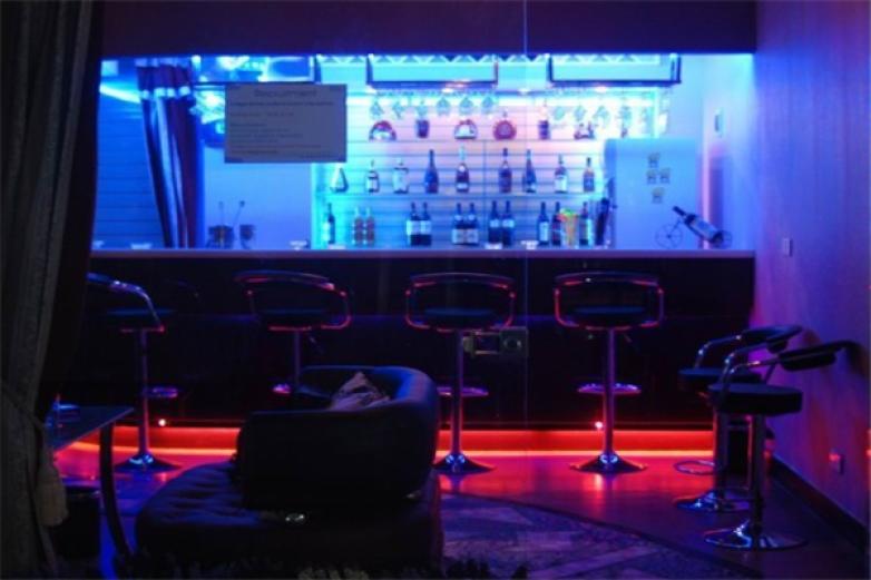 普罗旺斯酒吧加盟