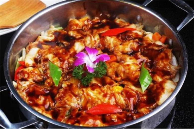 时尚食三汁焖锅加盟