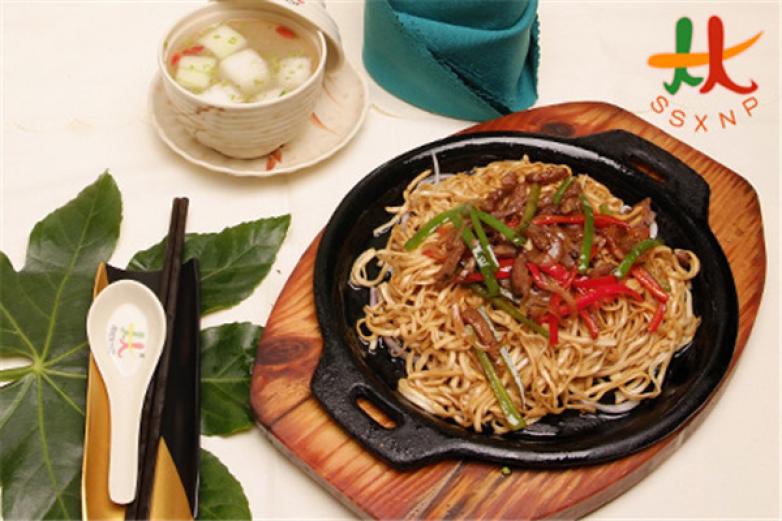 时尚小牛排西餐加盟