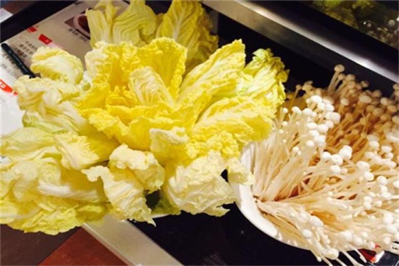 帅锅辣妹火锅加盟