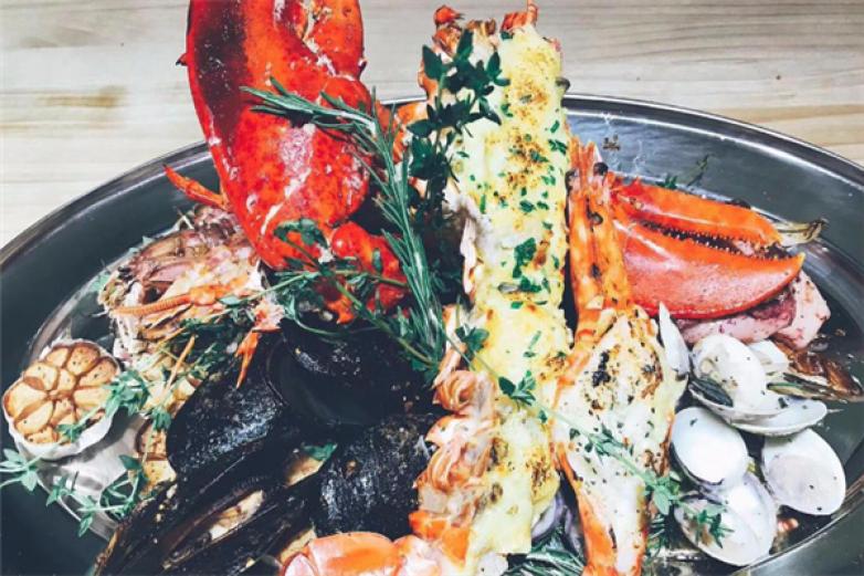 梅湾15号休闲西餐厅加盟