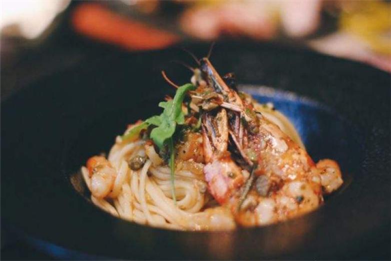 大公鸡小酒馆加盟