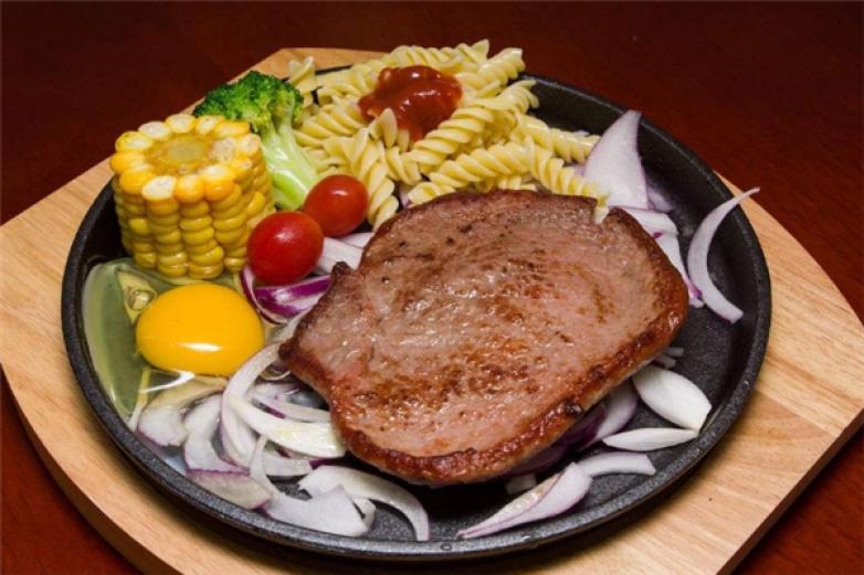 豪客来牛排西餐加盟