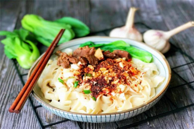 陕味食族油泼面加盟