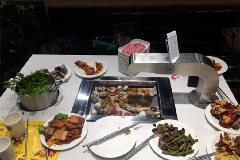 圣罗巴海鲜烤肉自助加盟