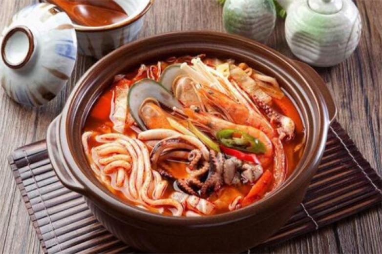 辣小贝捞汁海鲜面加盟