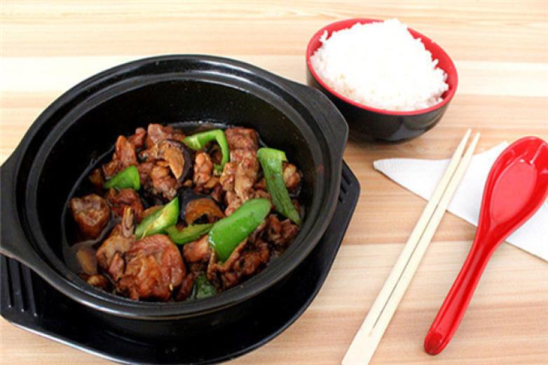 黄焖鸡米饭红烧牛肉面加盟
